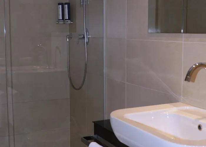 Nikola Luxury Senia * Петрчане
