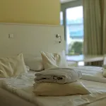 Nikola Luxury Senia