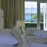 Nikola Luxury Senia