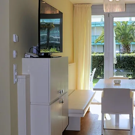 Nikola Luxury Senia * Petrcane