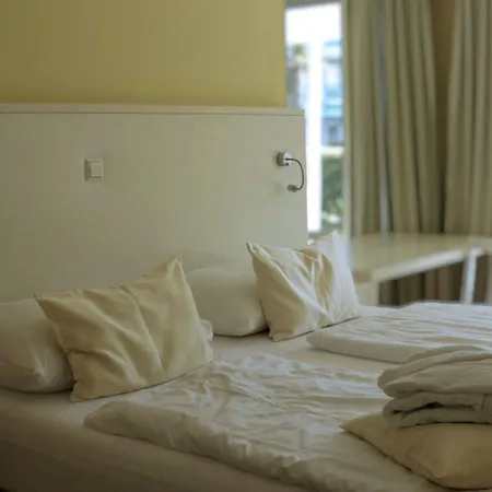 Nikola Luxury Senia Apartment *