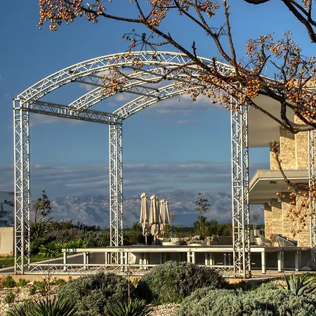 Nikola Luxury Senia דירה